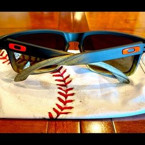 New Men’s Oakley Holbrook Major League Baseball San Francisco Giants sunglasses
